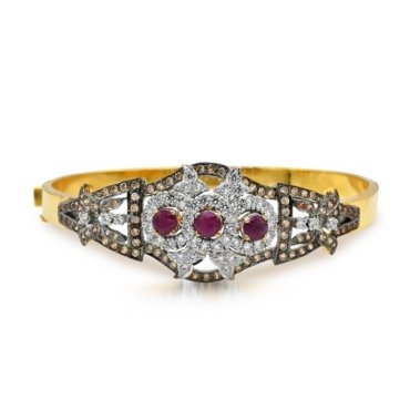 Gold Bracelet Design