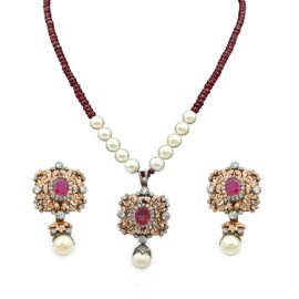 Gold Locket Set Design