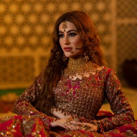 Gold Bridal Set Design